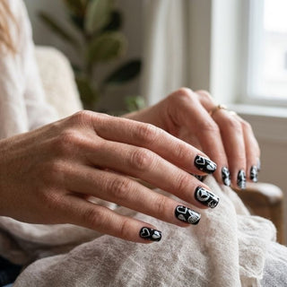 Transferfolie Herzen – Romantische Nail Art Designs