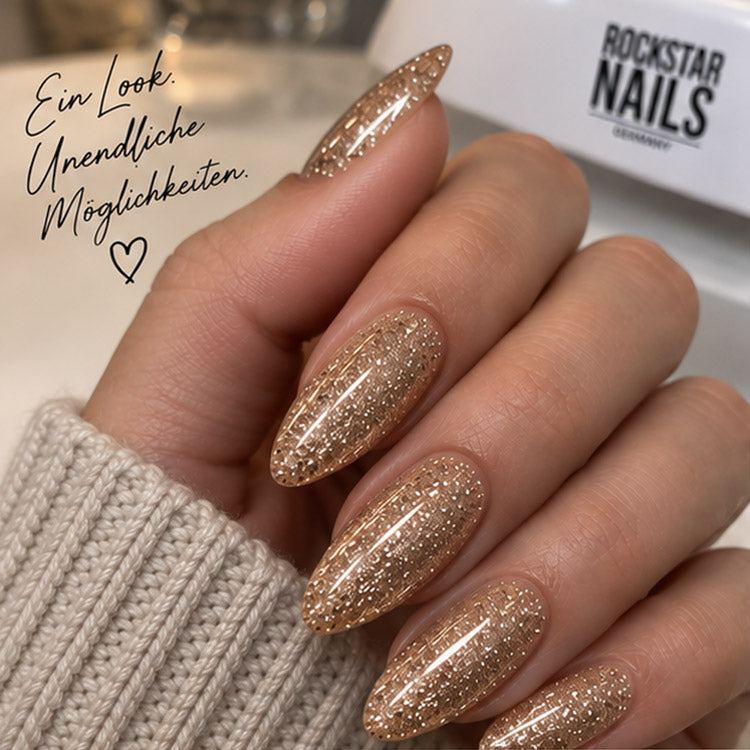 Fertiges Nageldesign mit 3in1 UV Gellack - 90148 - champagner gold