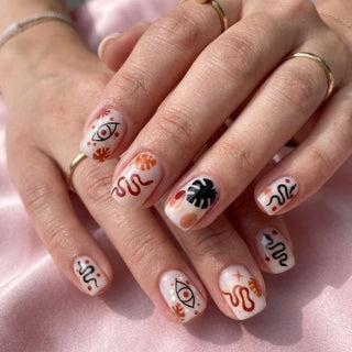 Transferfolie Nail Art Symbole – Kreative Designs für Nägel