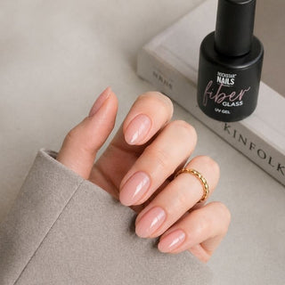 Fiberglas UV Gel in Bottle – Cashmere Nude ✨ Elegantes Nude mit leicht milchigem Finish